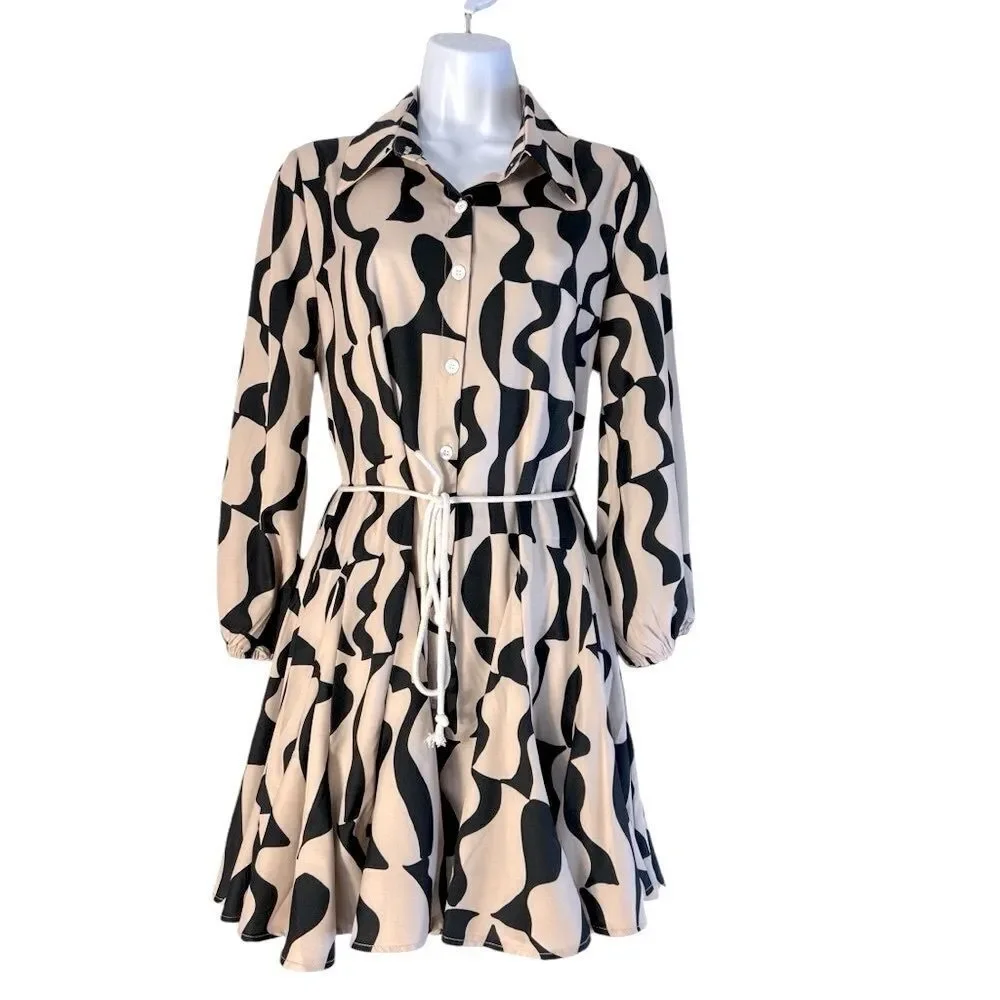 🌸Animal Print Fit & Flare Long Sleeve, Buttoned Down Belted Dress Size M (AA4) - Picture 5 of 13